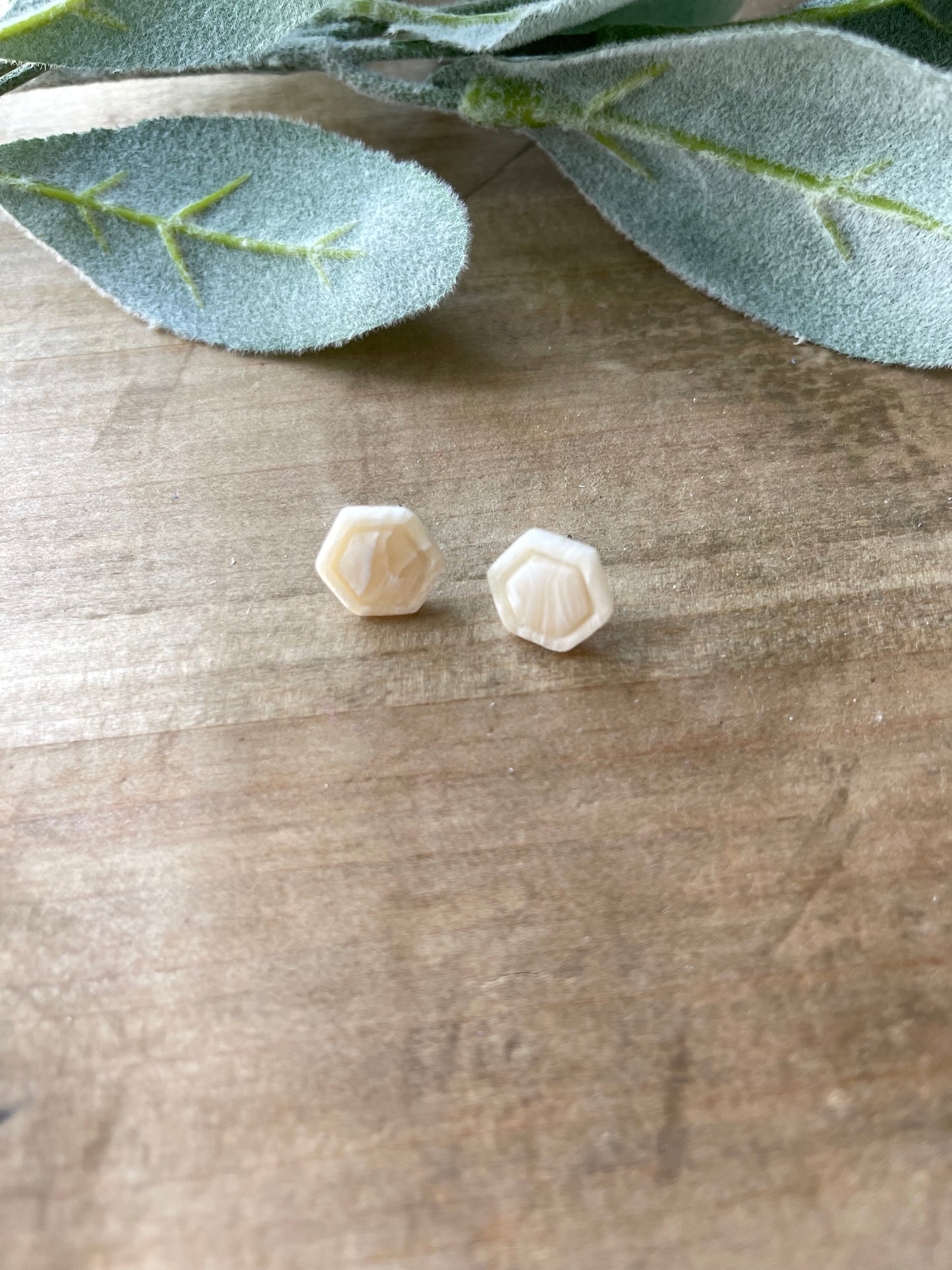 Neutral Marble Stud