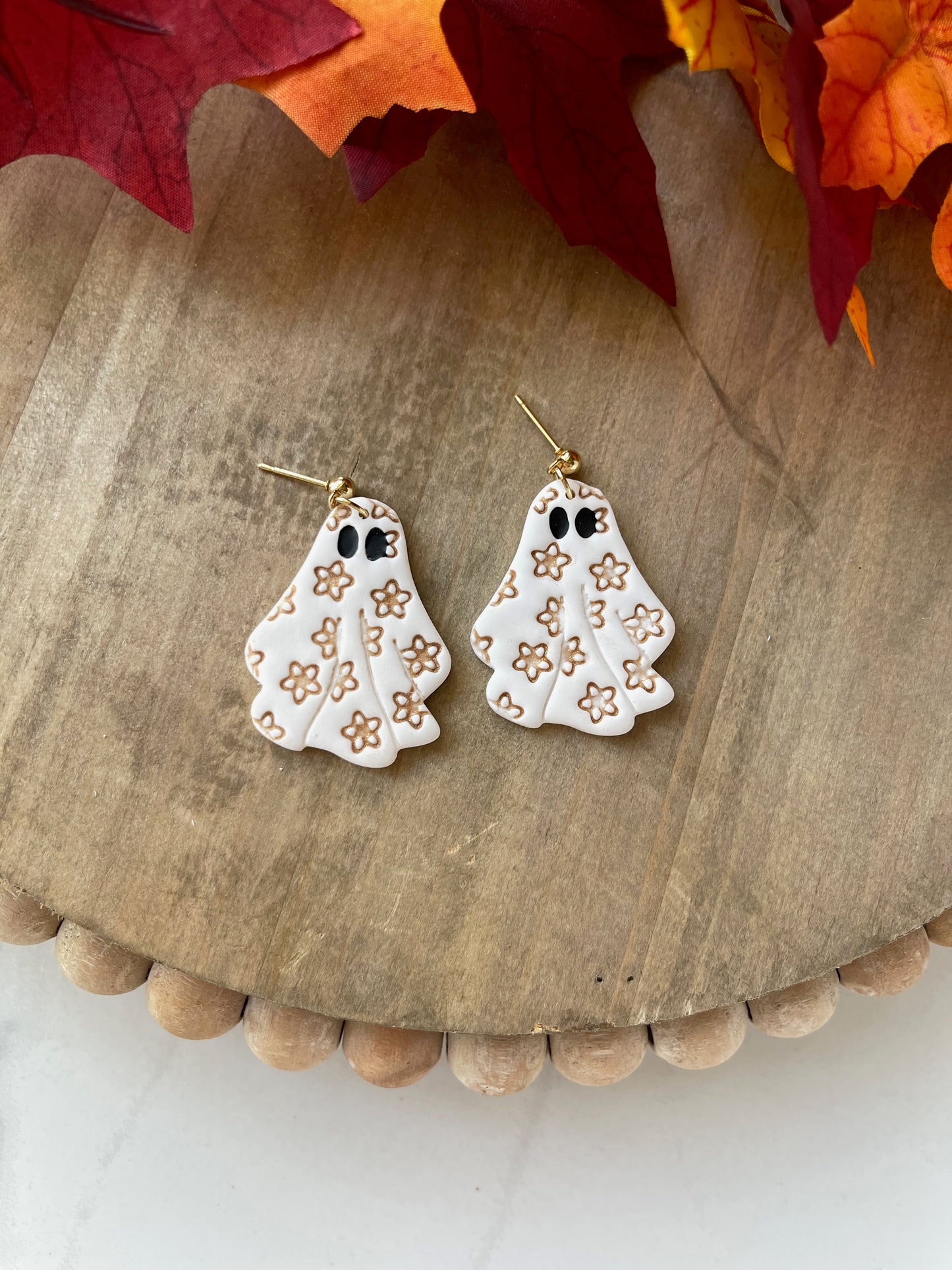 Purple, Snow, A GHOST! Dangle