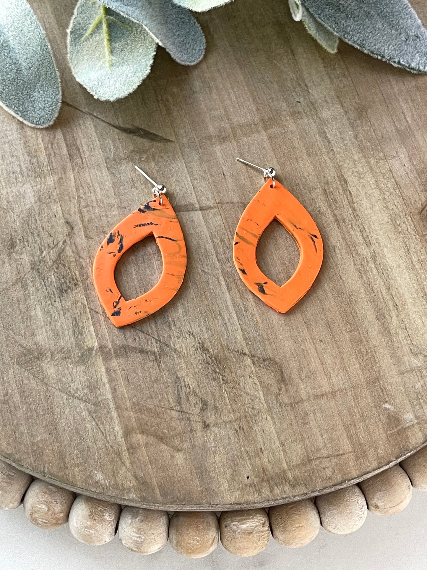 Auburn Marble Long Teardrop Dangle