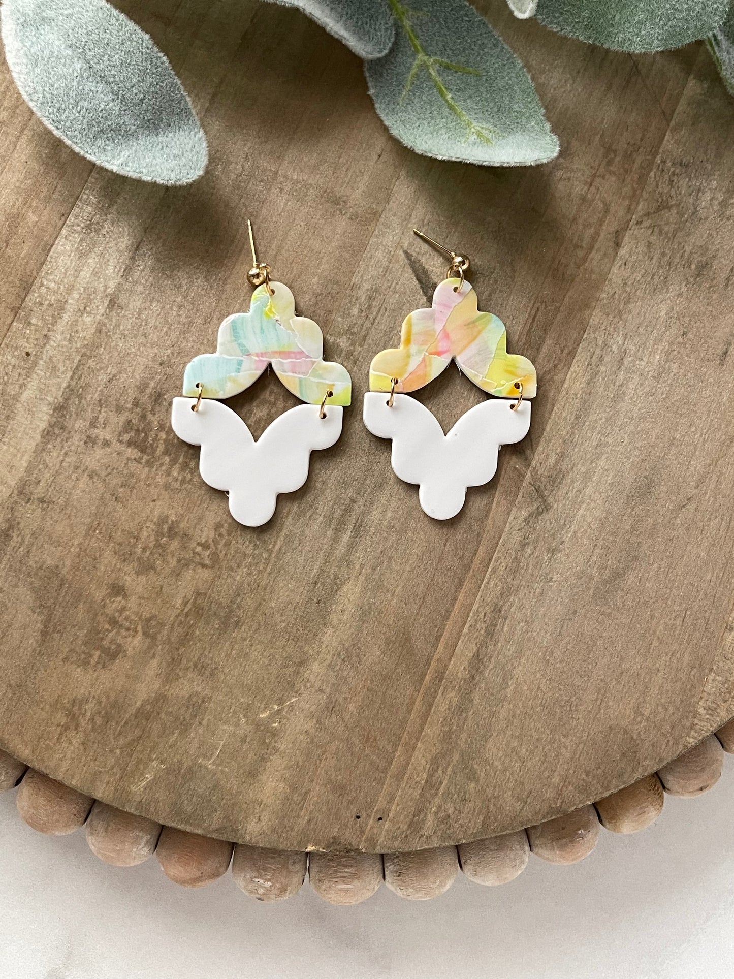 Wallpaper & White Dangle