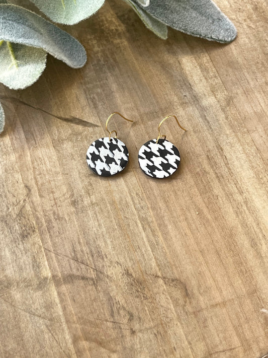 Houndstooth Small Circle Dangle